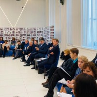 Театральные деятели и власть обсудили будущее театра в Хабаровском крае